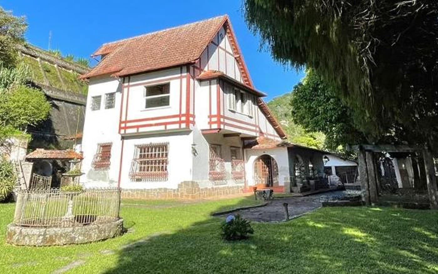 Fachada do local de atendimento em Petrópolis